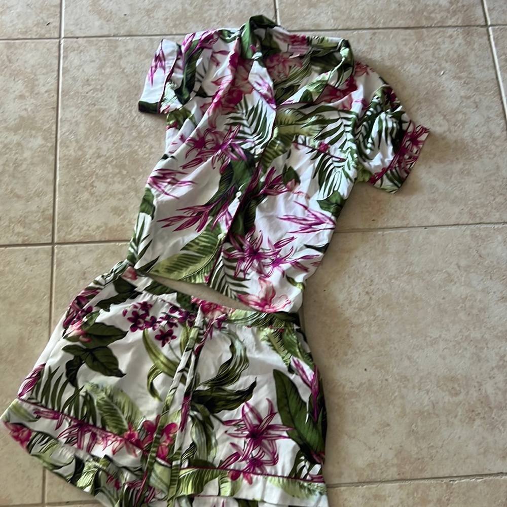 💜NWOT TOMMY BAHAMA SLEEPWEAR SET💜